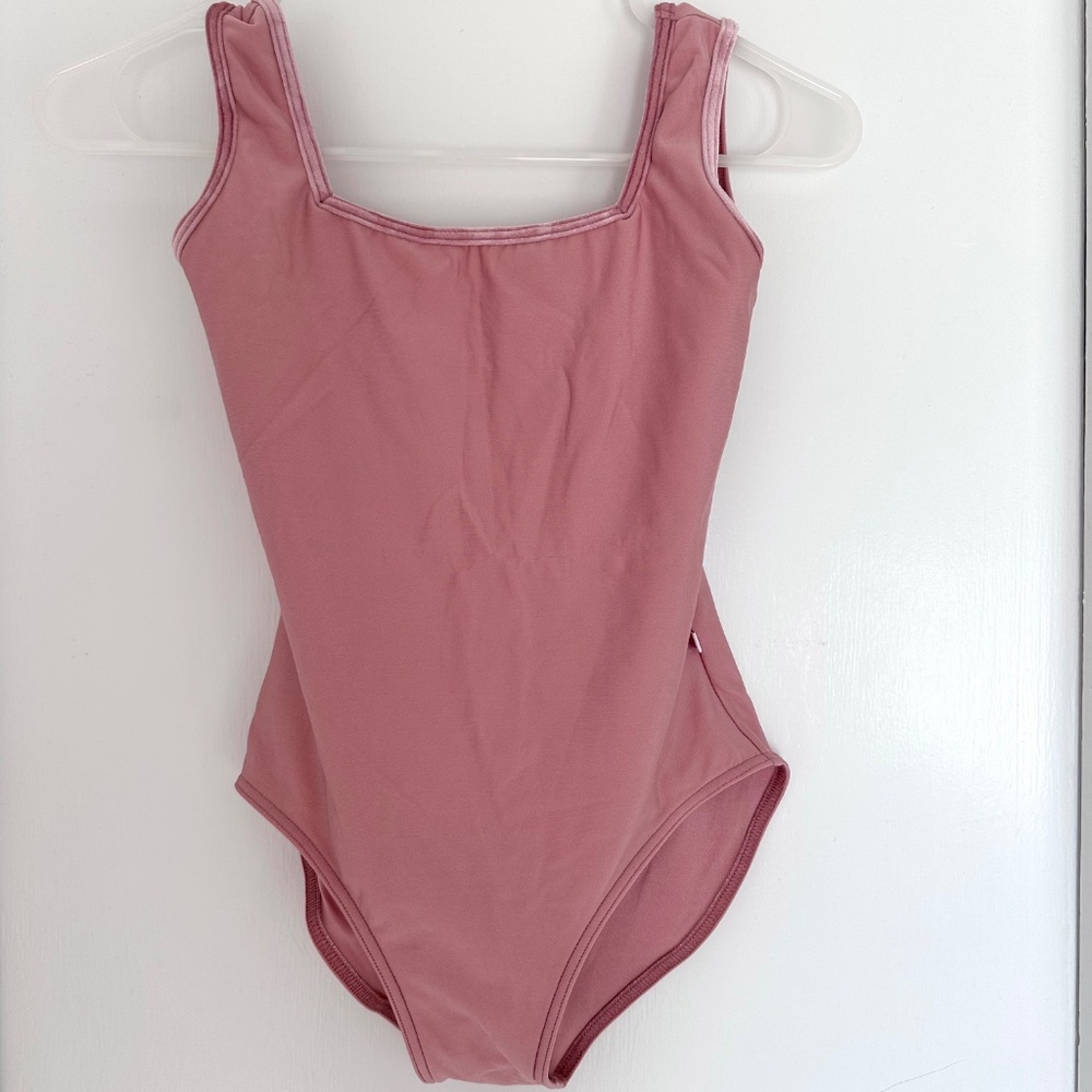 Yumiko Marieke Leotard, M